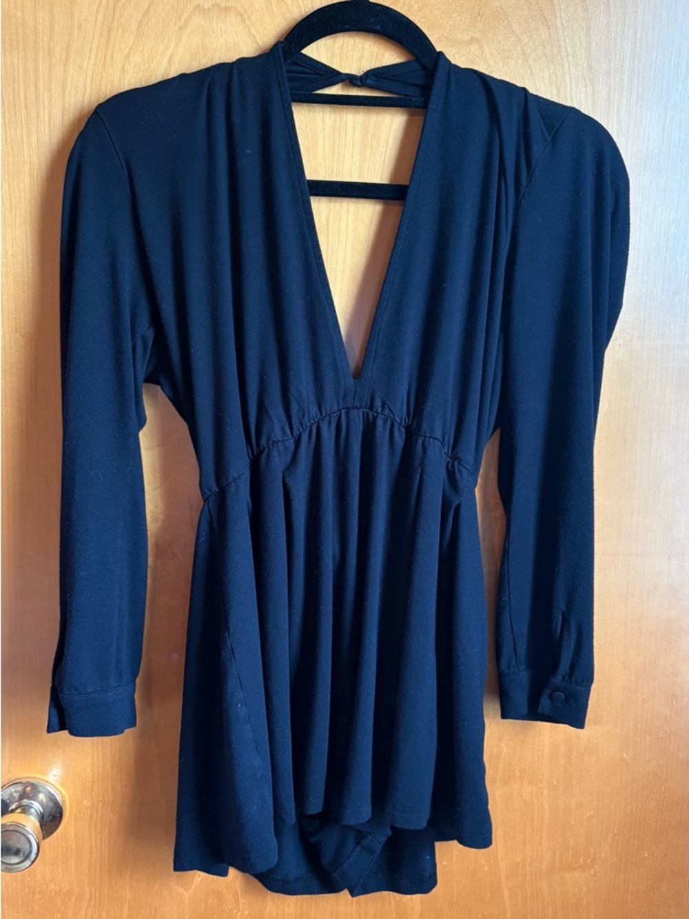 Topshop Black Plunge V Neck Blouse US Size 6 Long Sleeve Flowy Top
